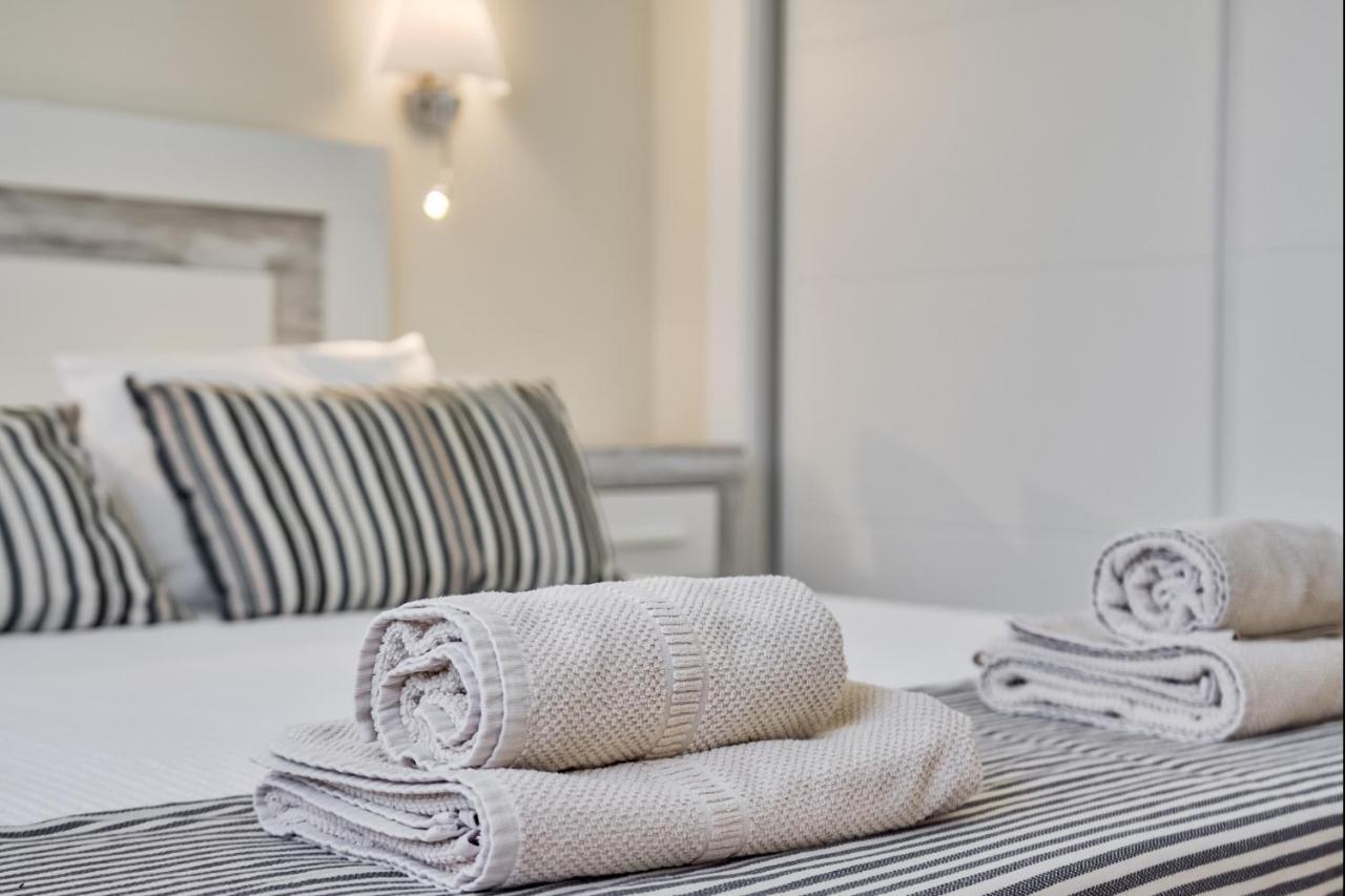Sur Suites Alhambra フエンヒロラ エクステリア 写真